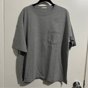 uniqlo pocket tee